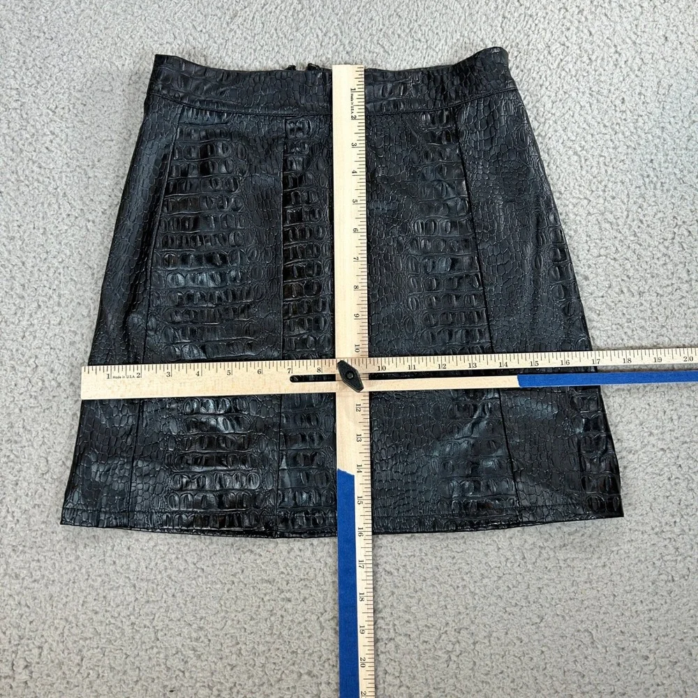 Akira‎ Black Croc Embossed Faux Leather Mini Skirt Size S Zipper Back